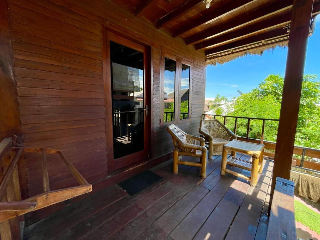 The Golden Ave Bungalow กีลีตราวางัน ภายนอก รูปภาพ